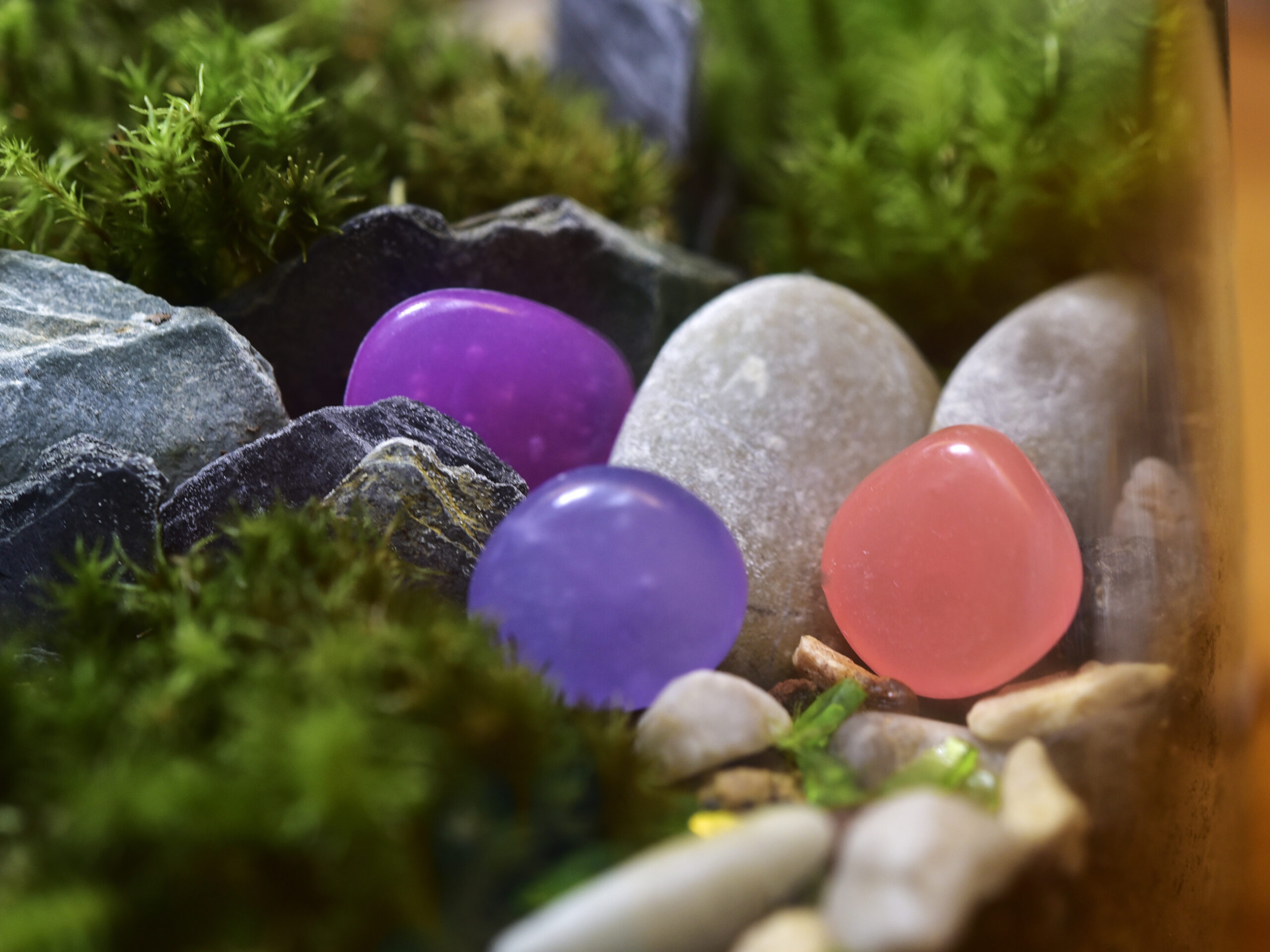 Leuchtende Deko-Steine – 3er-Set für Glasgärten & kreative Deko-Ideen