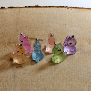 Leuchtende Mini-Einhörner – Glow-in-the-Dark Figuren für Glasgärten, Feengärten & Miniaturwelten
