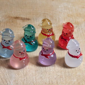 Leuchtende Mini-Schneemänner – Glow-in-the-Dark Winterfiguren für Glasgärten, Wichteltüren & Weihnachtsdeko